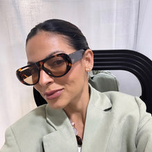 Load image into Gallery viewer, Cloe Sunnies Brown
