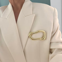 Load image into Gallery viewer, KG Brooches
