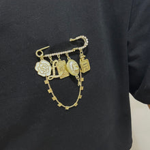 Load image into Gallery viewer, KG Brooches
