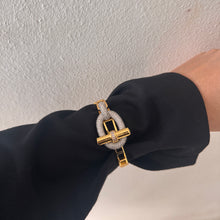 Load image into Gallery viewer, It Girl Bangle
