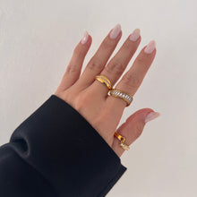 Load image into Gallery viewer, Daddys Ring
